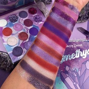 NEW Peachy Queen Amthyst palette